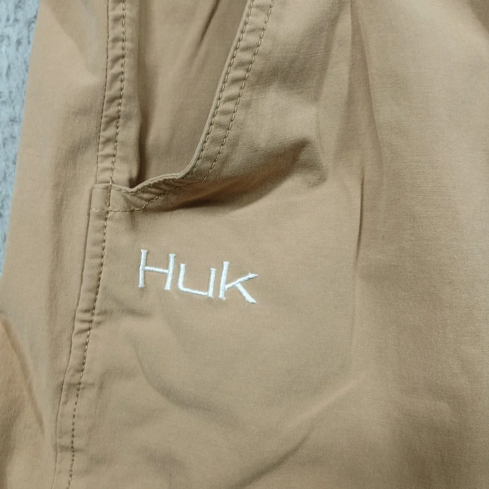 Huk‎ Fishing Performance Shorts Mens XXL Tan Khaki Cargo Pockets Outdoor